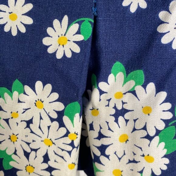 Handmade hand, sewn, women’s navy blue daisy, print, pleated mini skirt - Picture 4 of 6